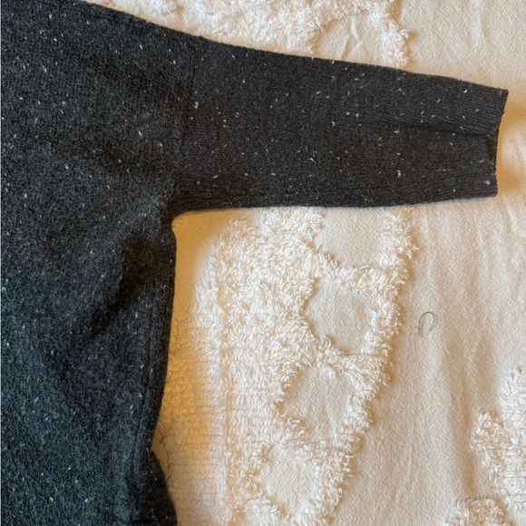 Gray Turtleneck funky sleeve oversized Sweater size M soft B8 - Picture 3 of 12